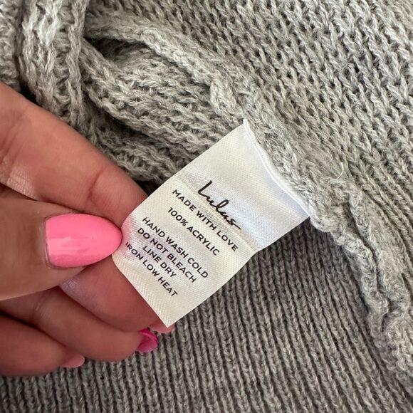 Lulu’s Tea Reader Light Grey Sweater Dress - Picture 5 of 7